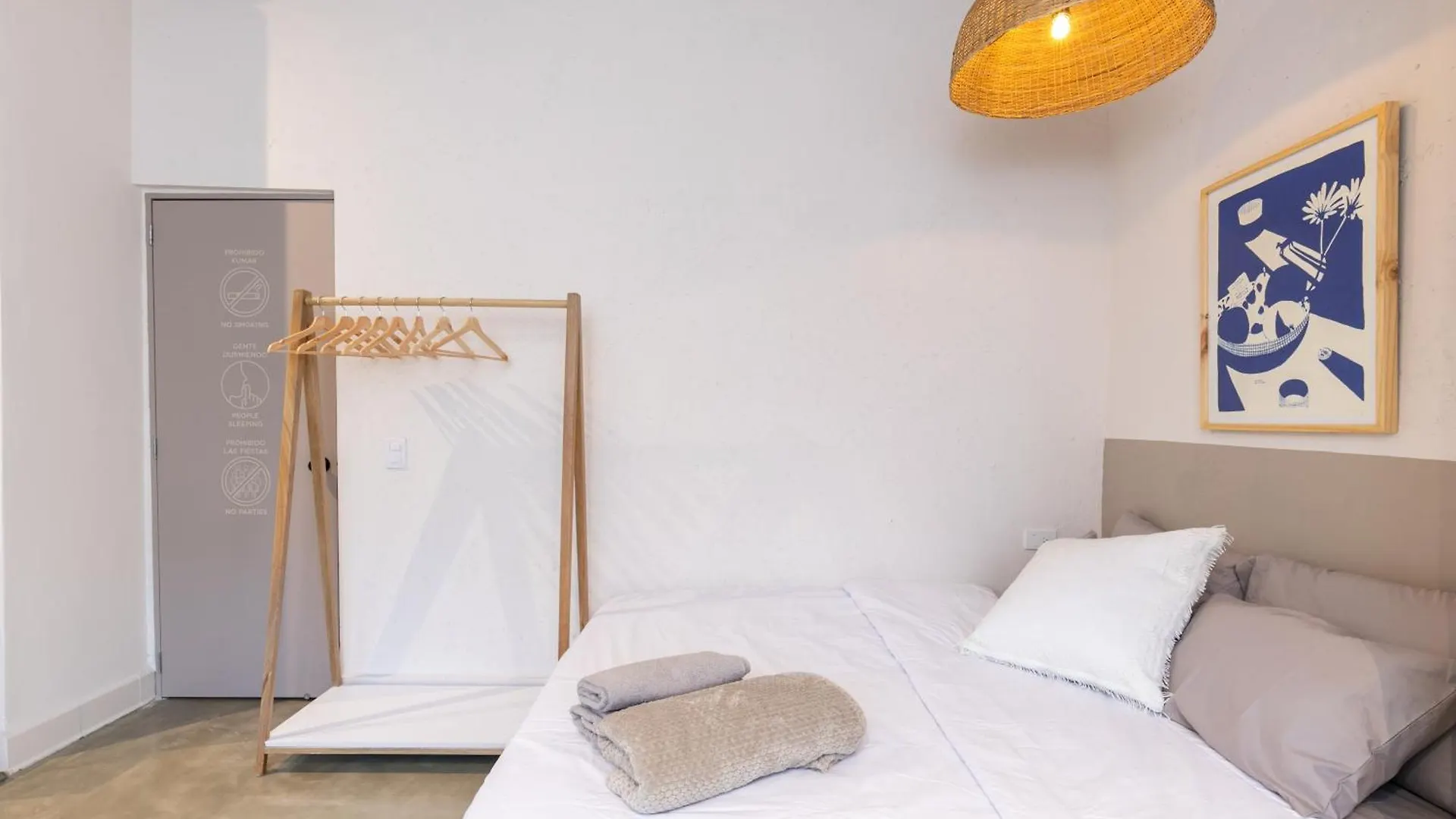 Apartamentos Primavera Manila By Housy Host Medellin Colombia